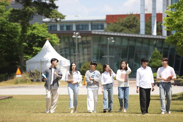 게시물의 1번째 이미지 - 하단 참조